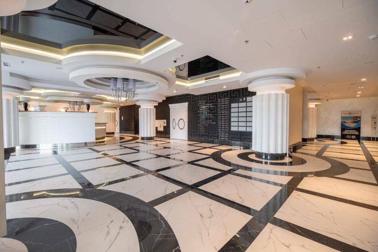 Hanza Tower Luxury Apartment
